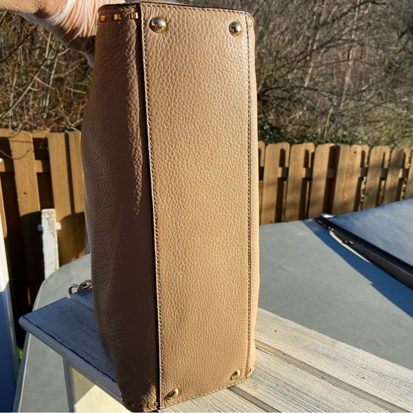 Michael Kors Hamilton East West Beige Leather Satchel Chain Strap Tote - Picture 4 of 16